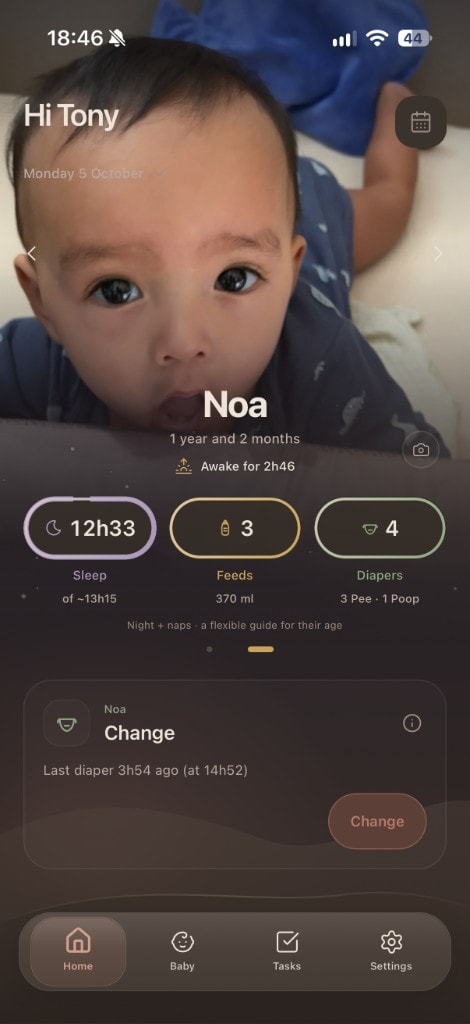 easyMommy home: Noa’s photo, sleep, feeds and the next diaper change
